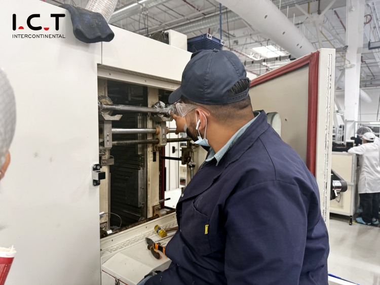I.C.T Support à l'étranger pour le four à durcissement vertical au Mexique 3