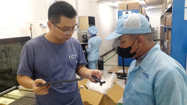 I.C.T Support technique global pour EMS avec une machine de dépanente en Indonésie