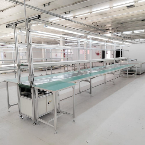 I.C.T LED TV SMT Assemblage Convoyeur Ligne de ceinture avec tables de travail
