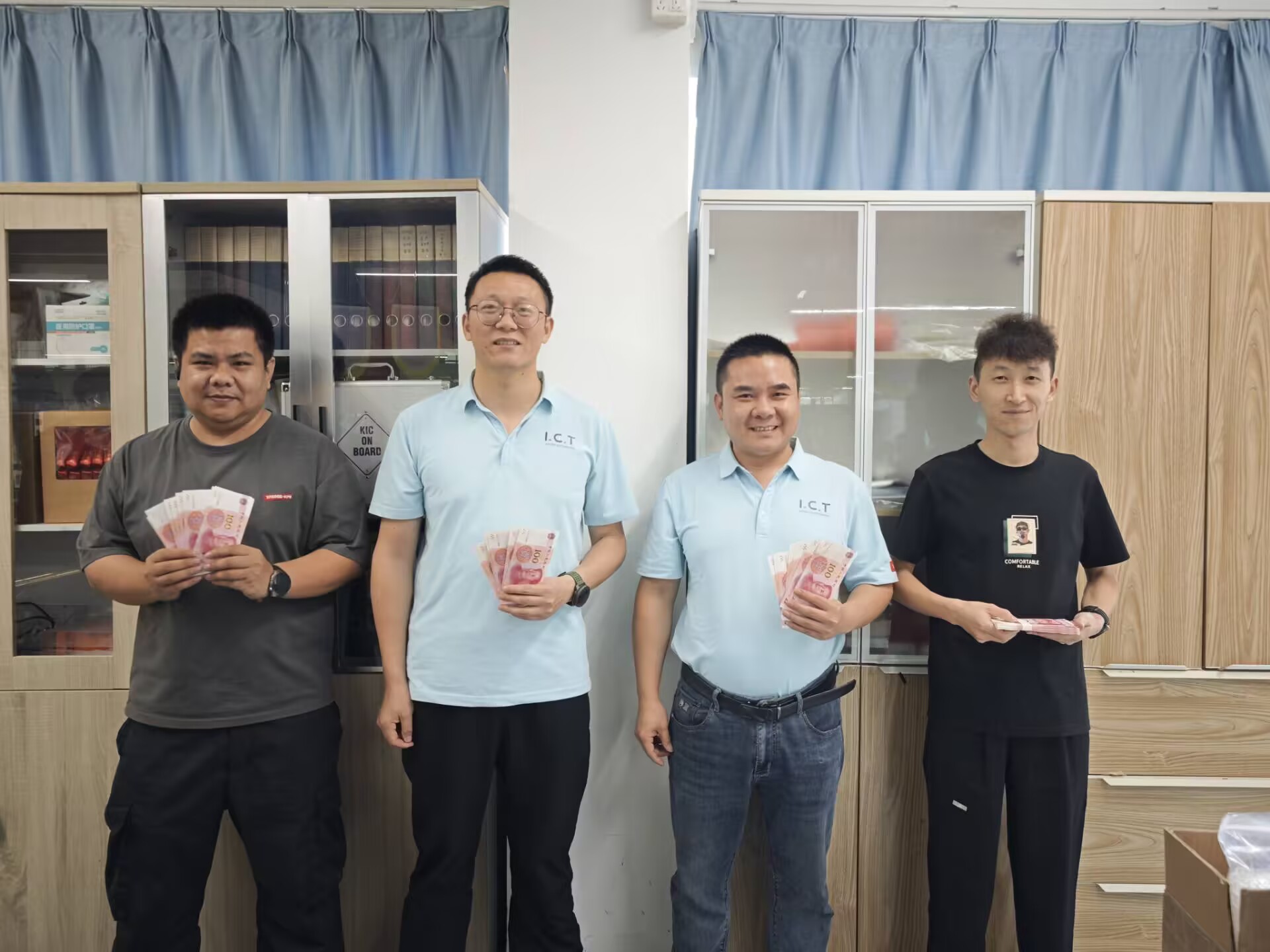 Assistance technique professionnelle &agrave; chaque &eacute;tape de votre projet SMT.jpg