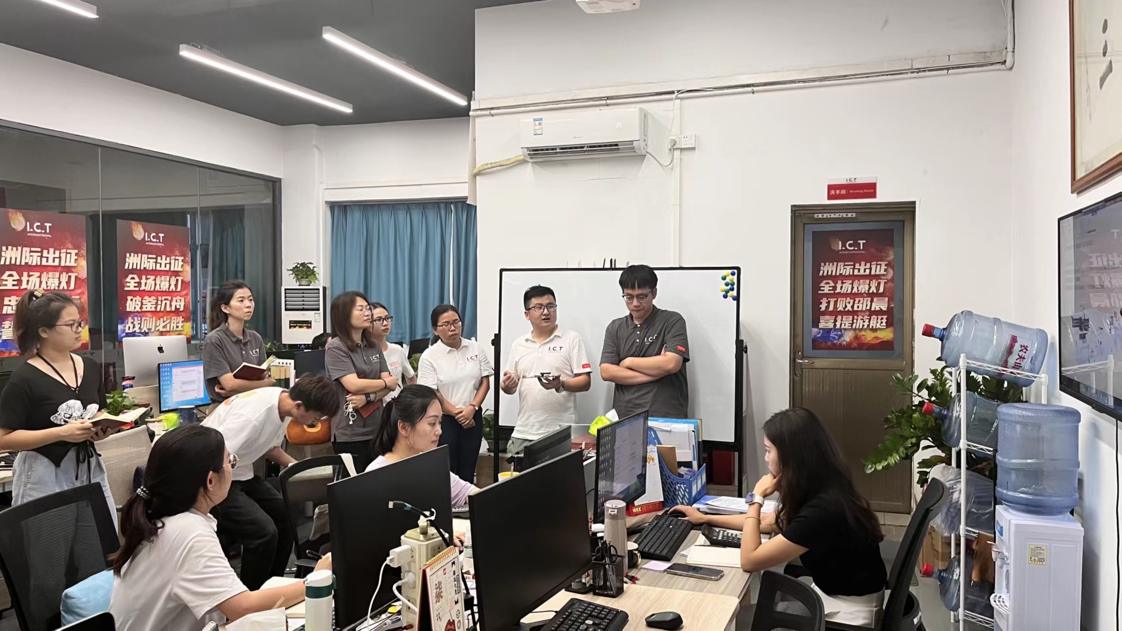 I.C.T Formation SMT Ligne de machines