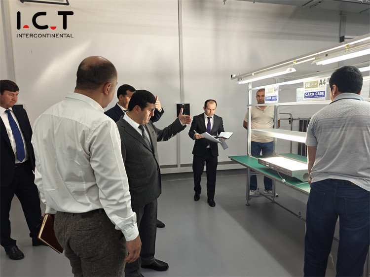 Le maire du Tadjikistan visite la machine smt I.C.T