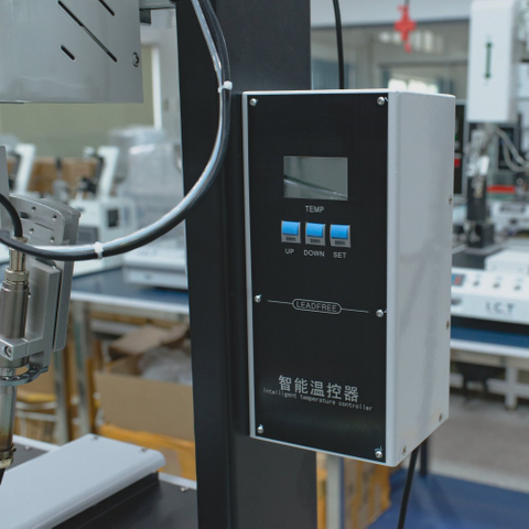 I.C.T | Robot de soudure automatique de fil de carte PCB à 4 axes