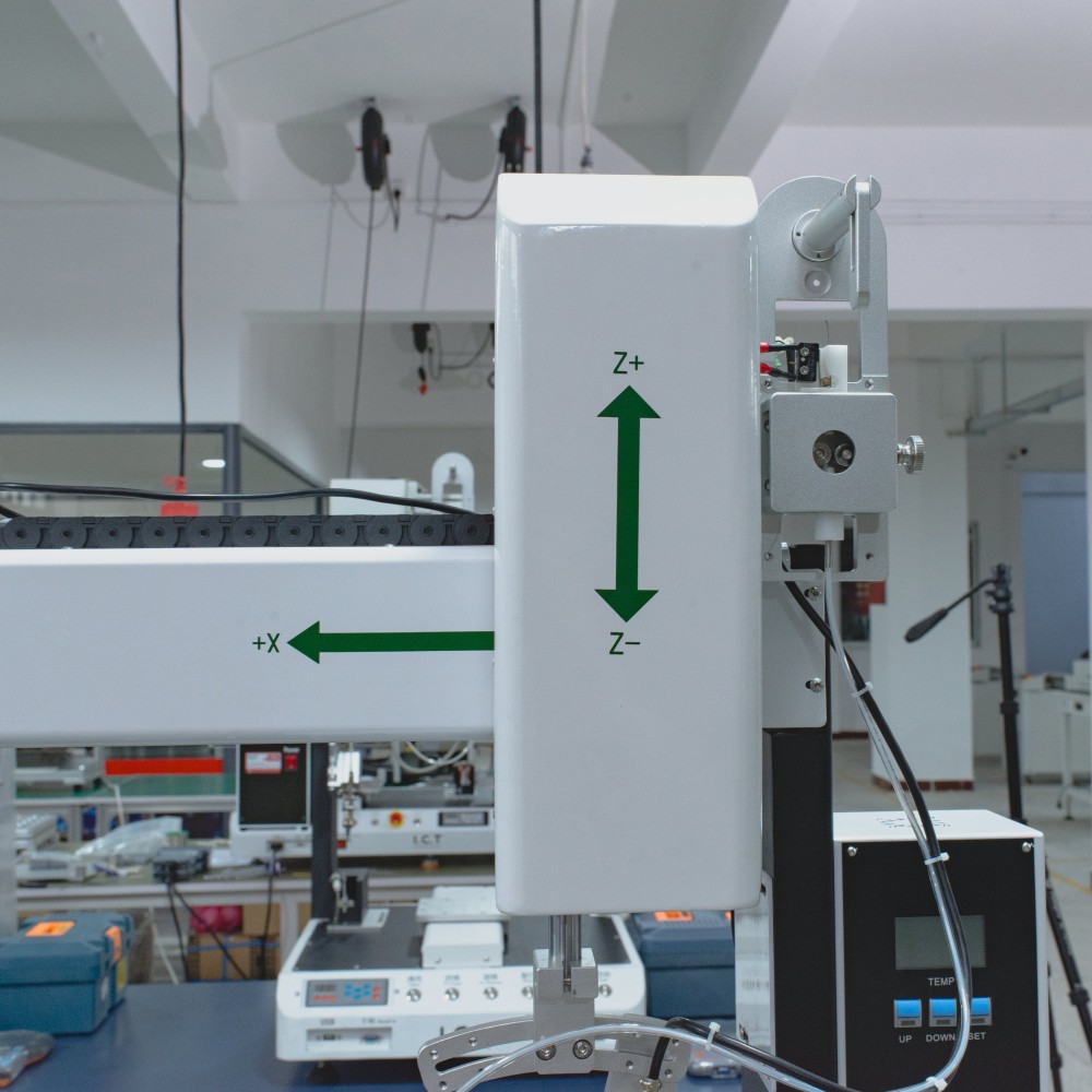 I.C.T | Robot de soudure automatique de fil de carte PCB à 4 axes