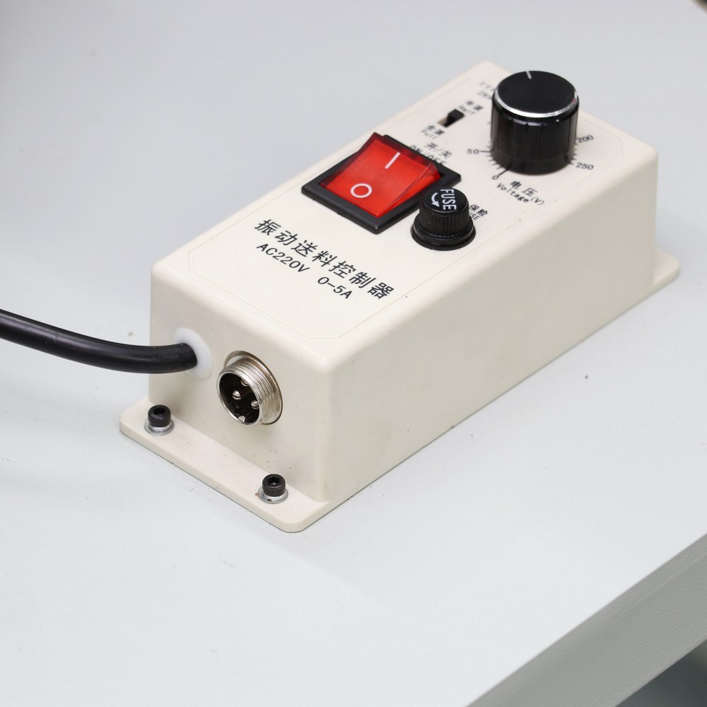 I.C.T | Machine de découpe de bouchons entièrement automatique PCB